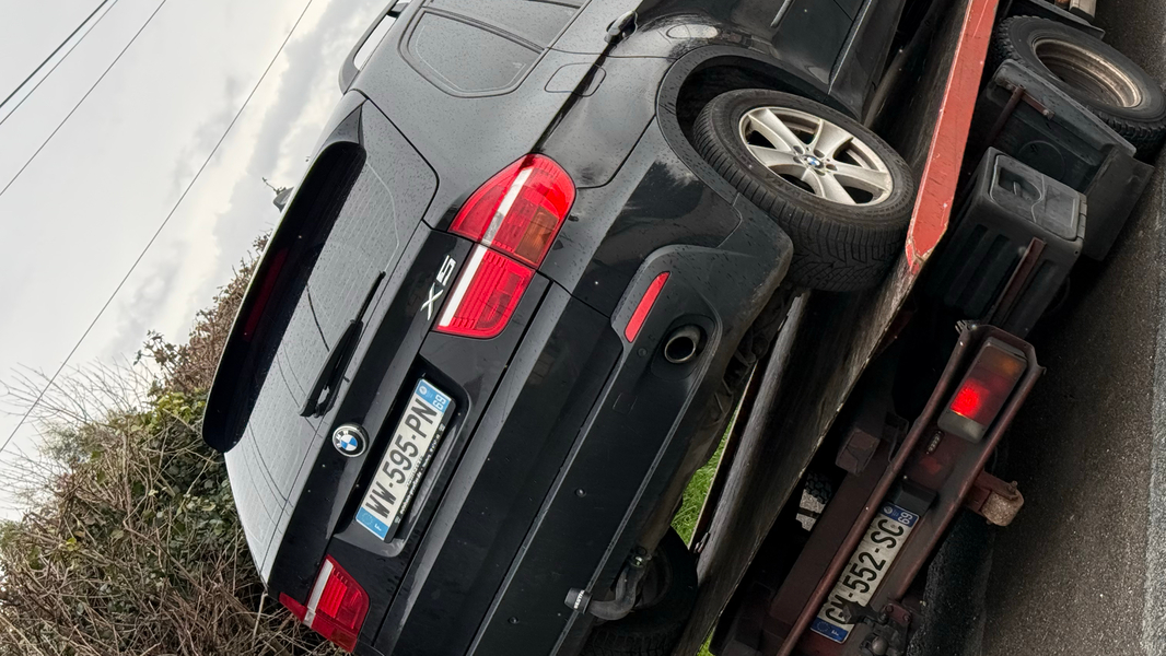 Photo de couverture de Dépannage auto pneus crevé à domicile Lyon 69